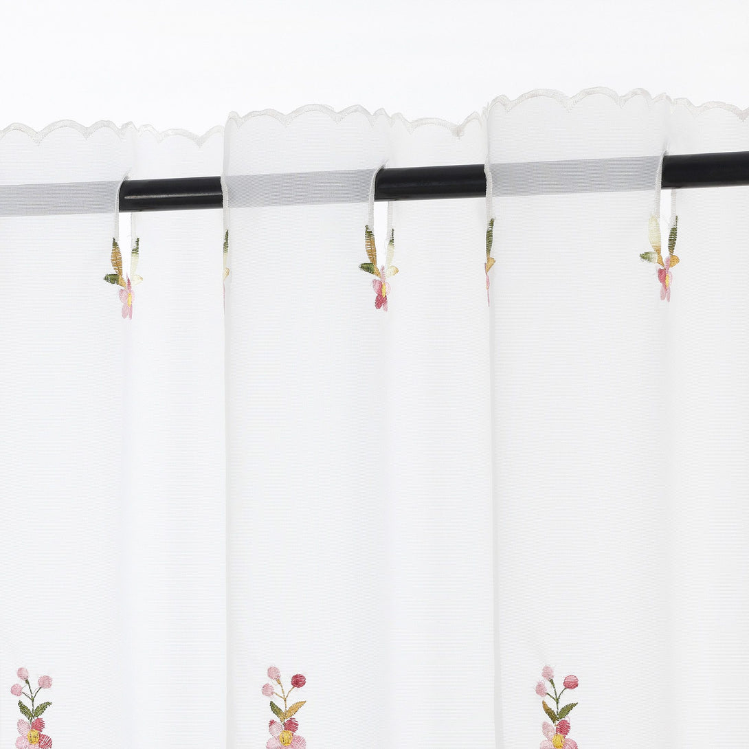 Scheibengardine mit gestickten Blumen und Blättern | Einzigartig handgefertigt - Joyswahl